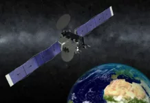 Спутник связи eutelsat