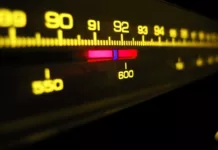 FM radio / FM-радио