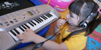 Обучающий синтезатор для детей