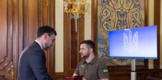 Вадим Карп’як та Оксана Дихніч отримали орден "За заслуги" ІІІ ступеня